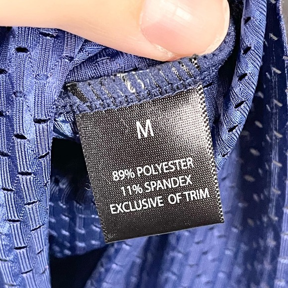 Wonder Woman Women's Scoop Neck Double Layer Mesh Muscle Tank Top Medium NWT - Picture 9 of 9